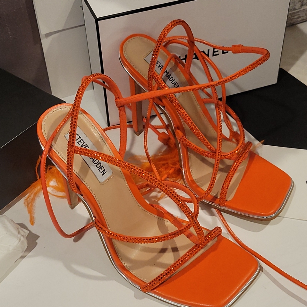 One Day Sale 12121 Brand New Hard To Find Steve Madden Sandals